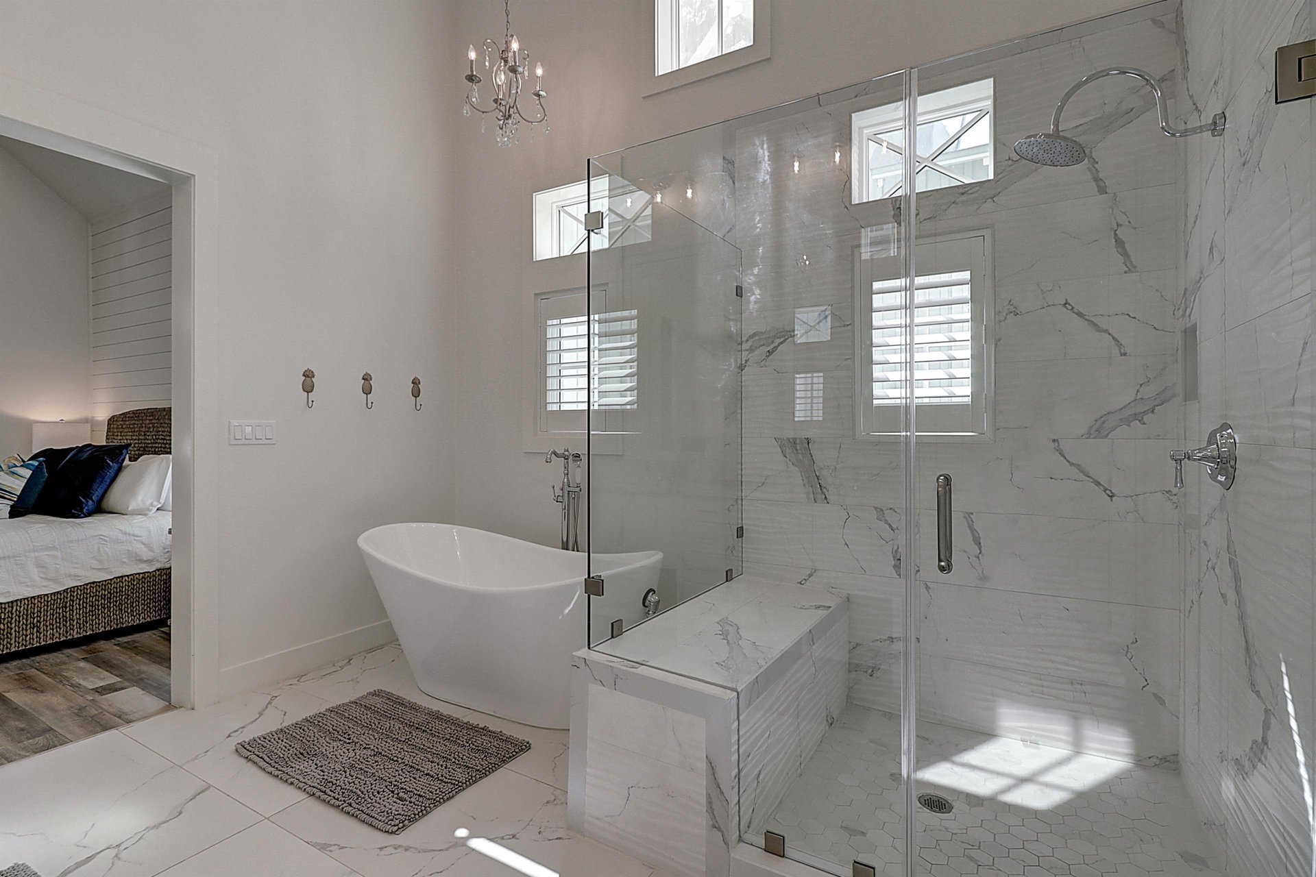 Primary King Bathroom, 2nd Floor