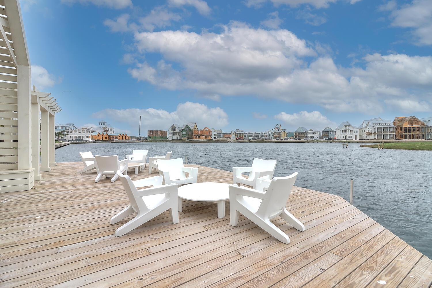 Fishing Pavilion Overlooking South Lake