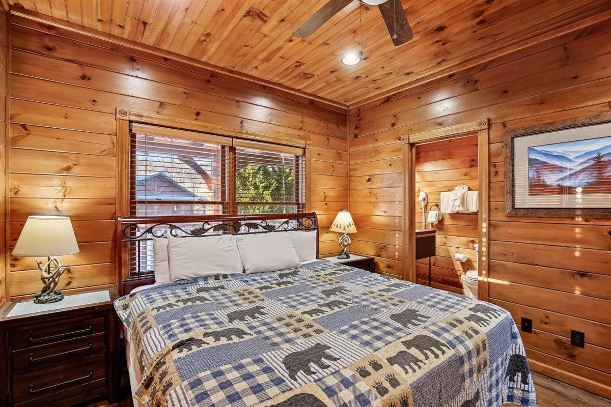 34Primary Bedroom