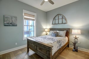 Queen Bedroom, 1st Floor