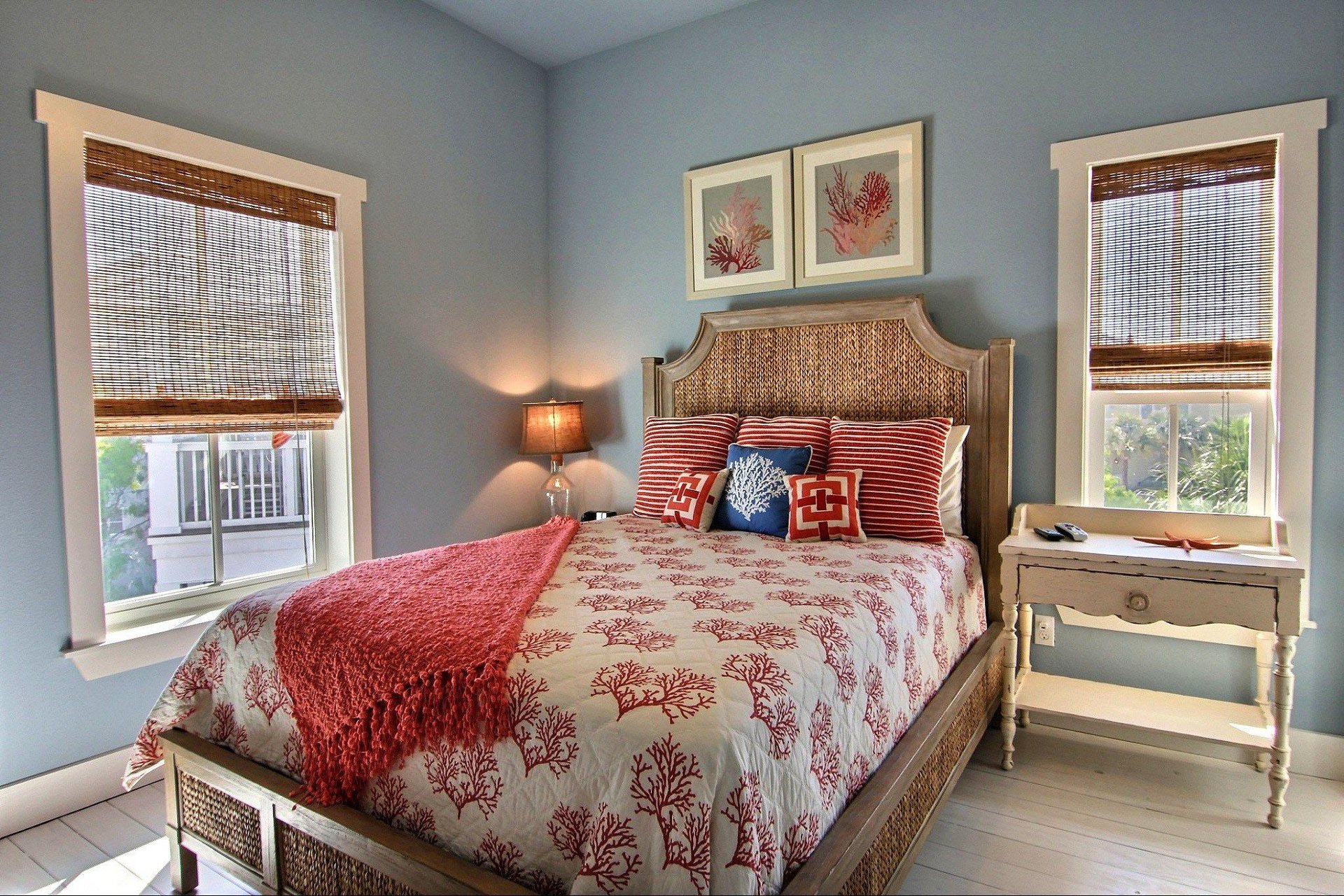 Queen Bedroom, 2nd Floor