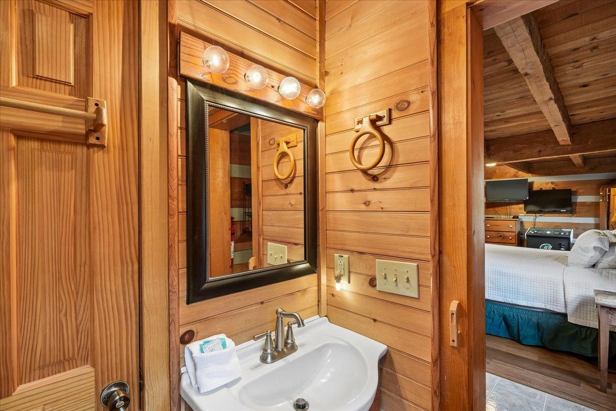 23Primary Bath