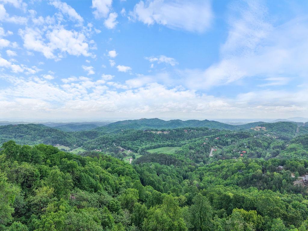 dji_fly_20250502_131532_0028_1746230605604_aeb