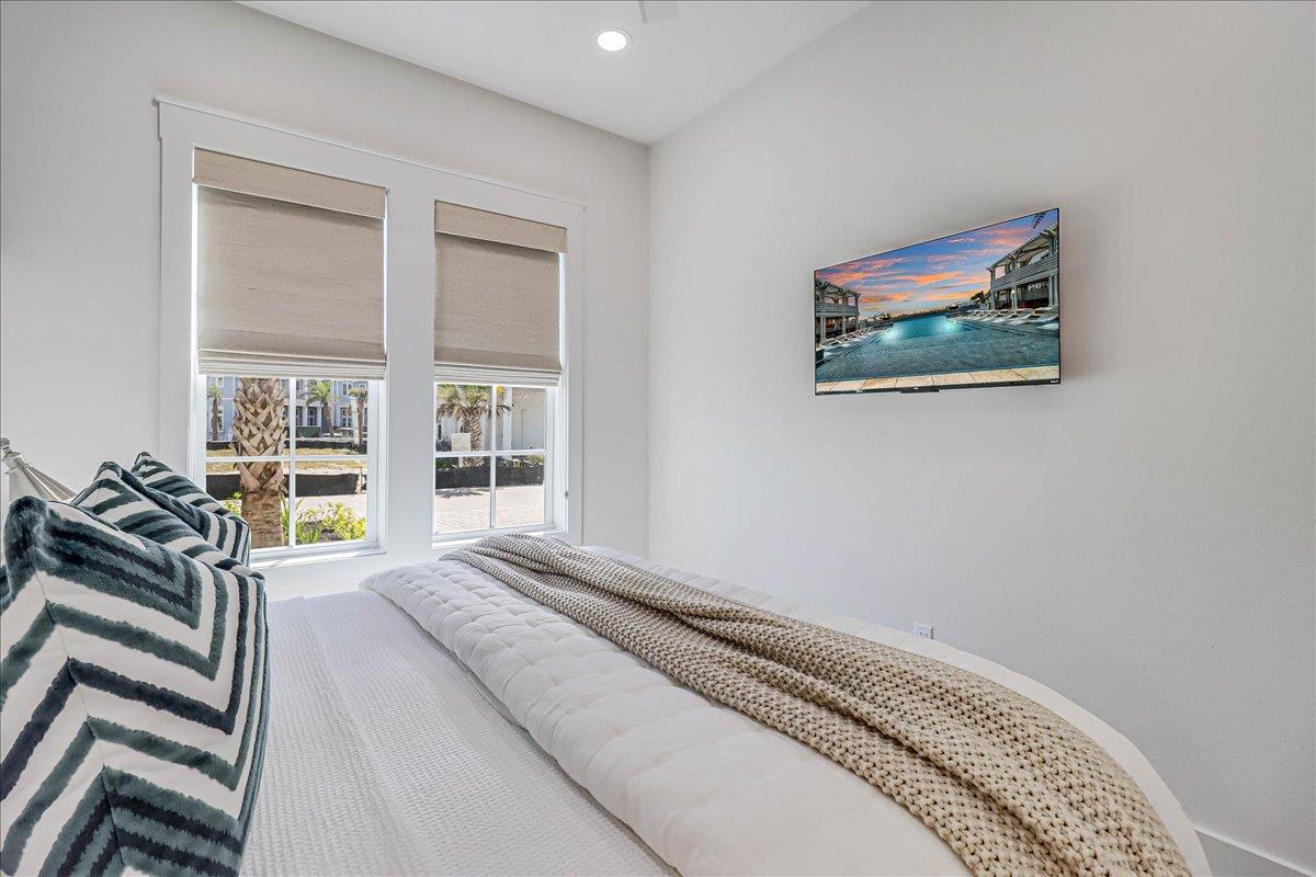 Ensuite King Bedroom, 1st floor