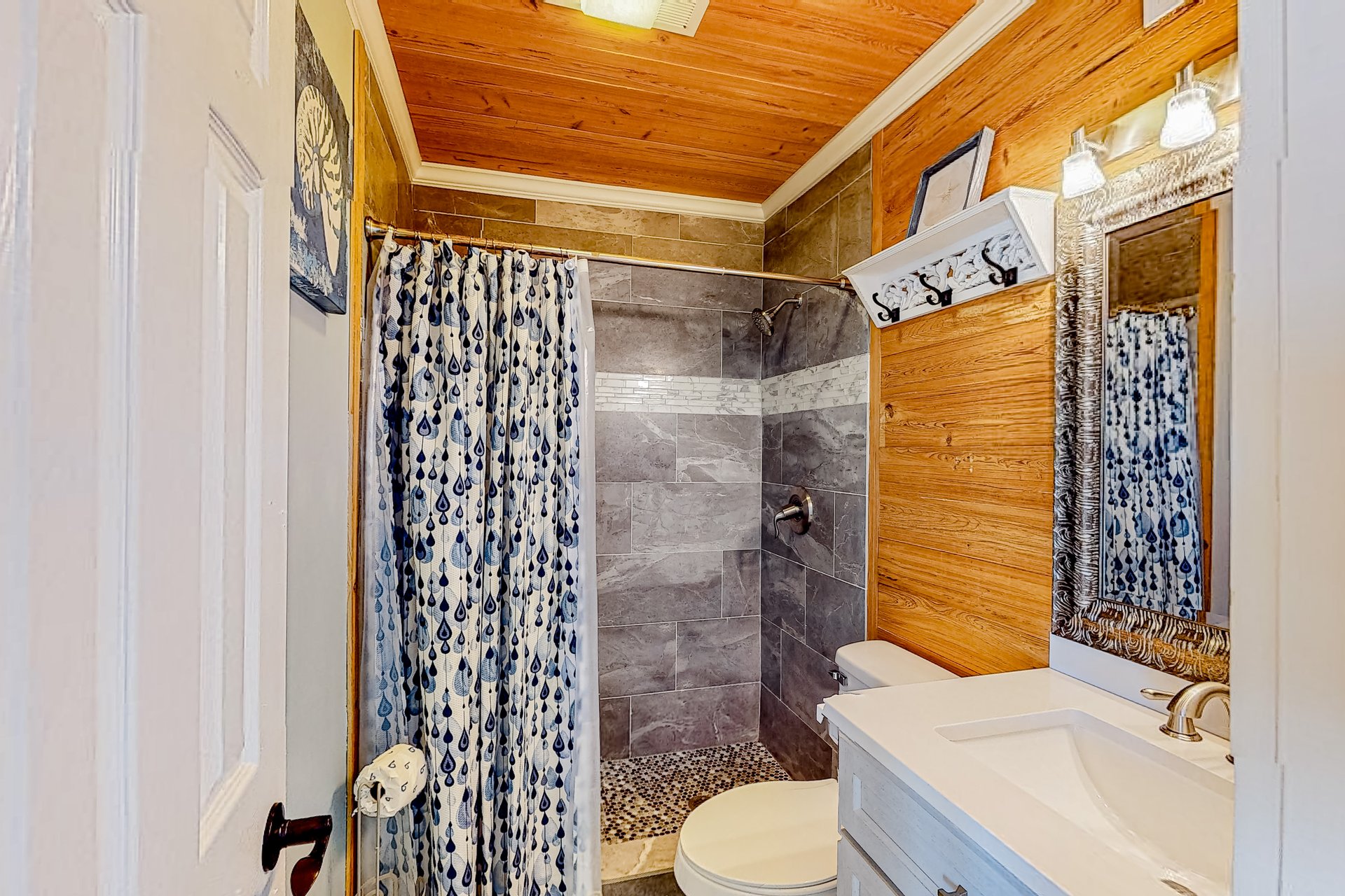 Costa Del Sol A7 Livin it Up 17