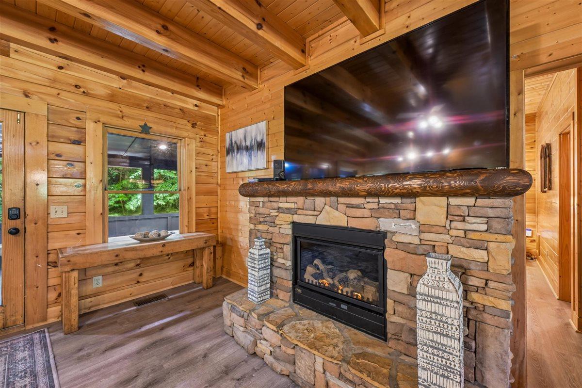 025Sun Room