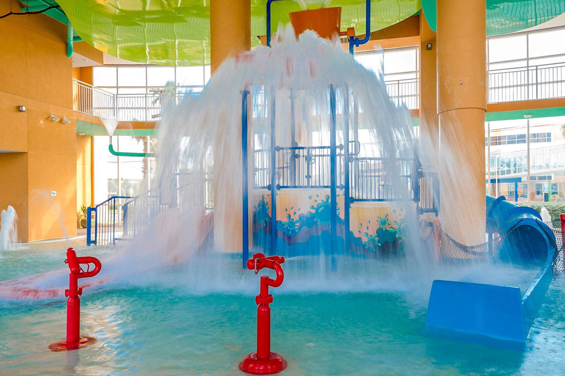 Splash Resort 1902W 32