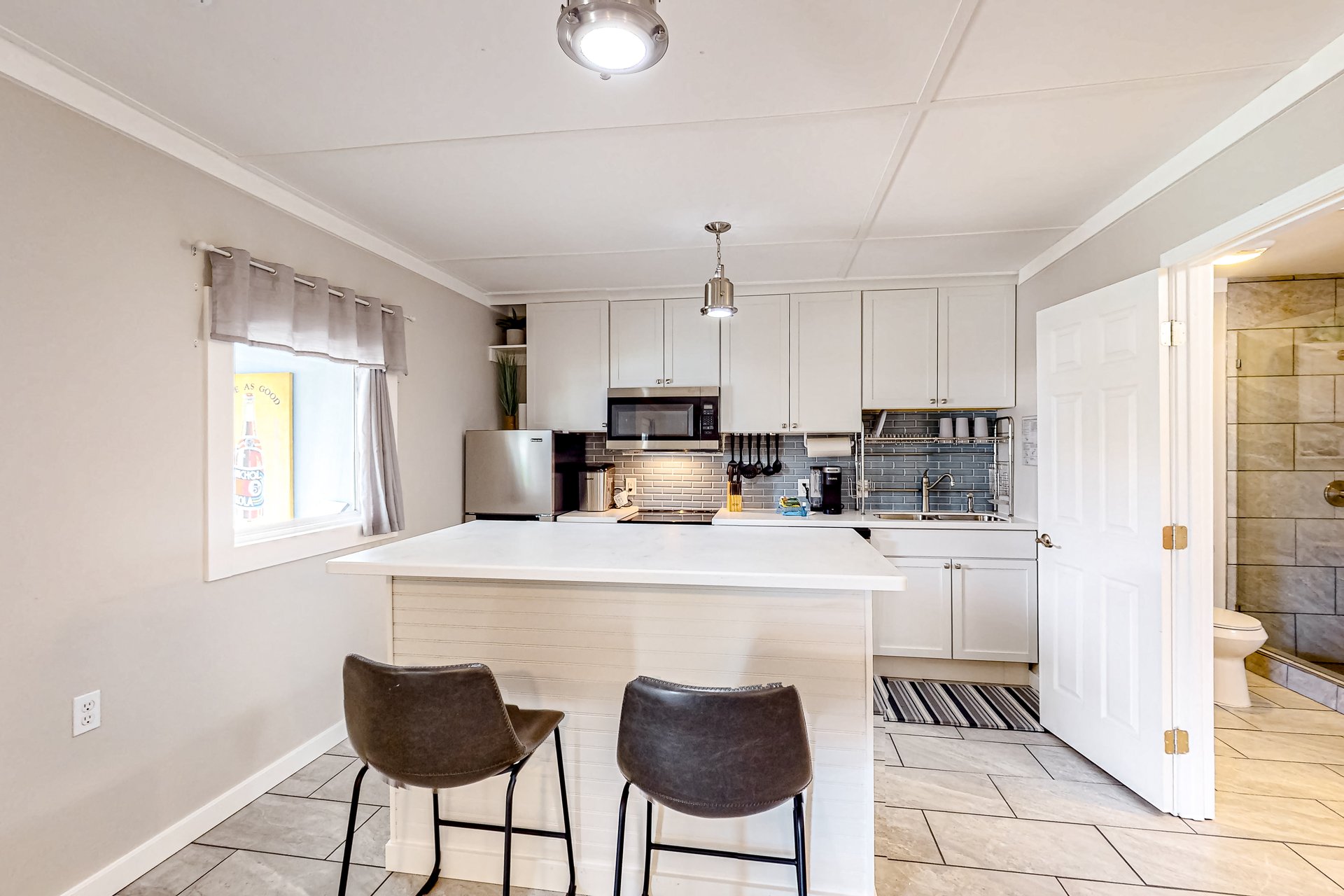 Flood Reef Retreat  Queen Conch Suite 5