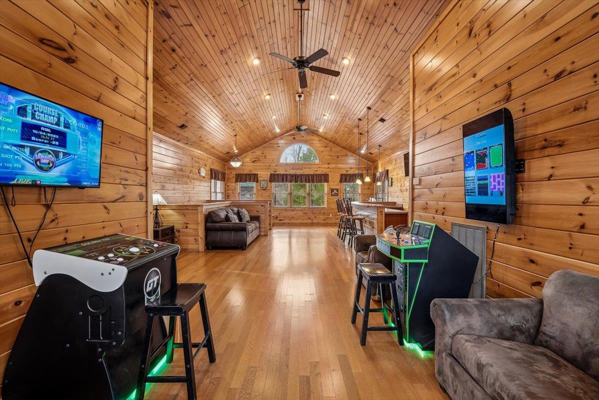 053Family Room