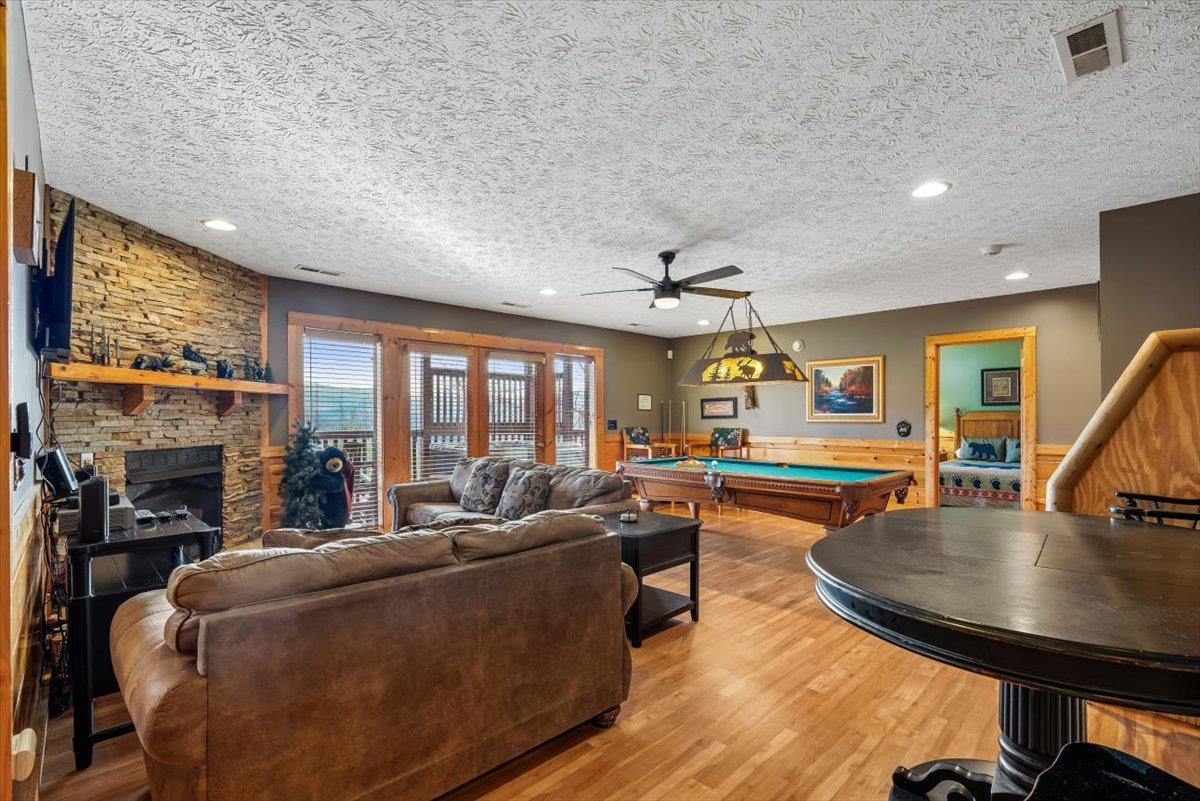 49Family Room