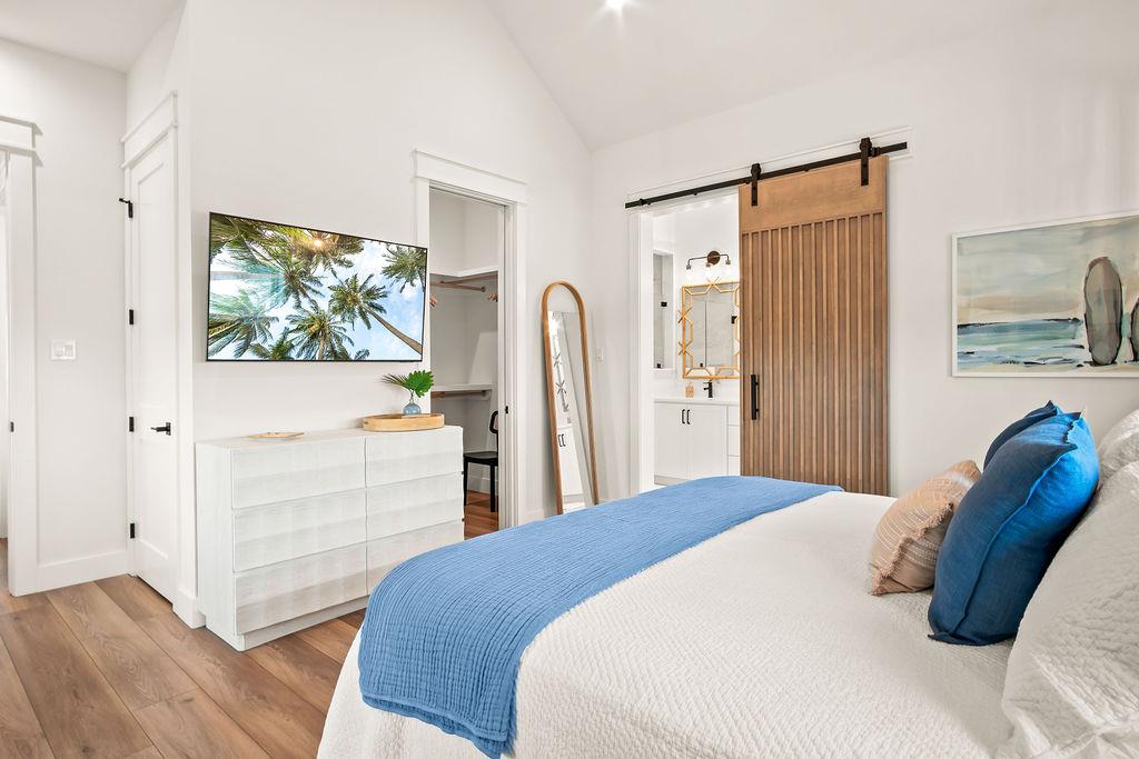 Primary King Bedroom, 2nd Floor