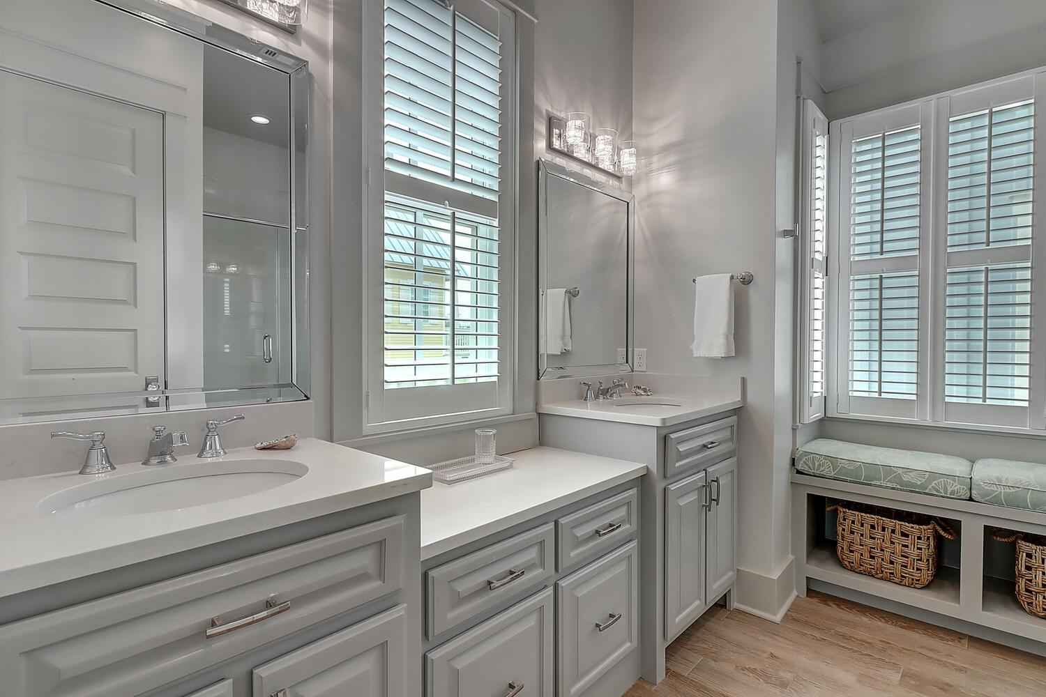 Primary King Bathroom, 2nd Floor