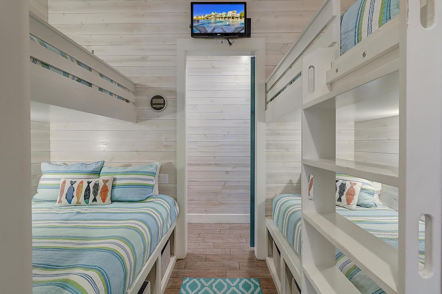 Bunk Room, 1st Floor