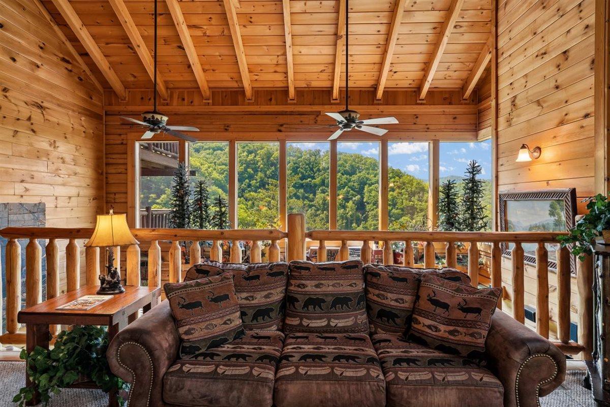 Upper Level 1Family Room