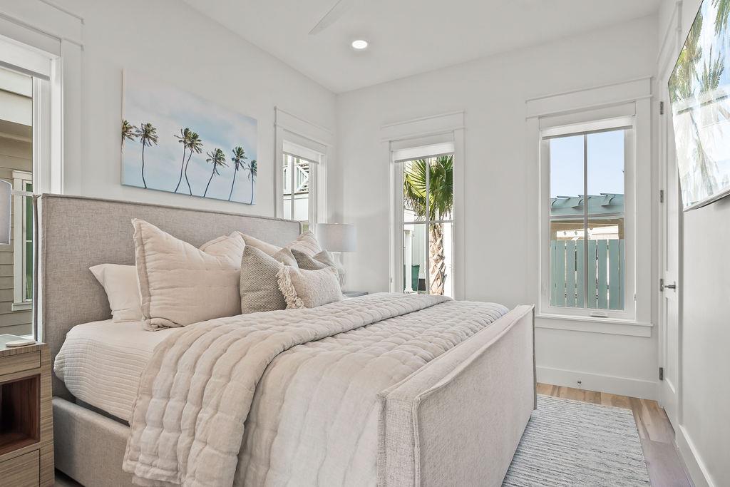 Primary King Bedroom, 1st Floor