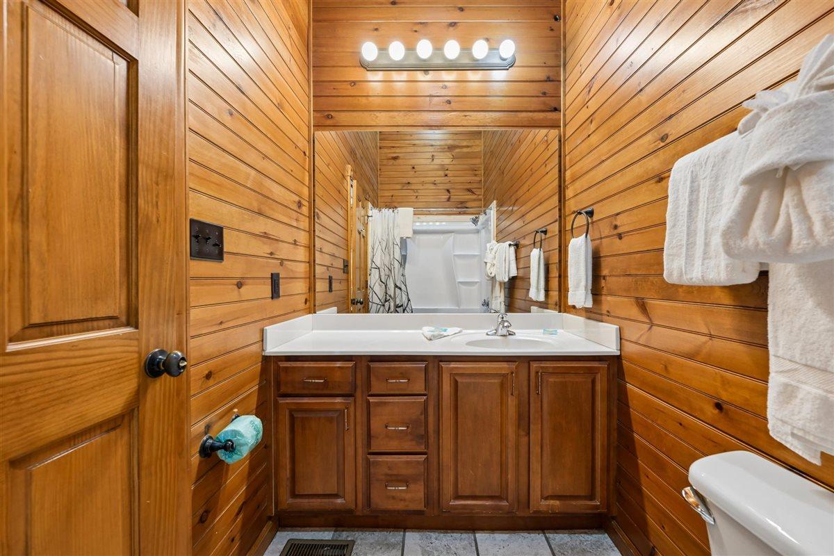 32Primary Bath