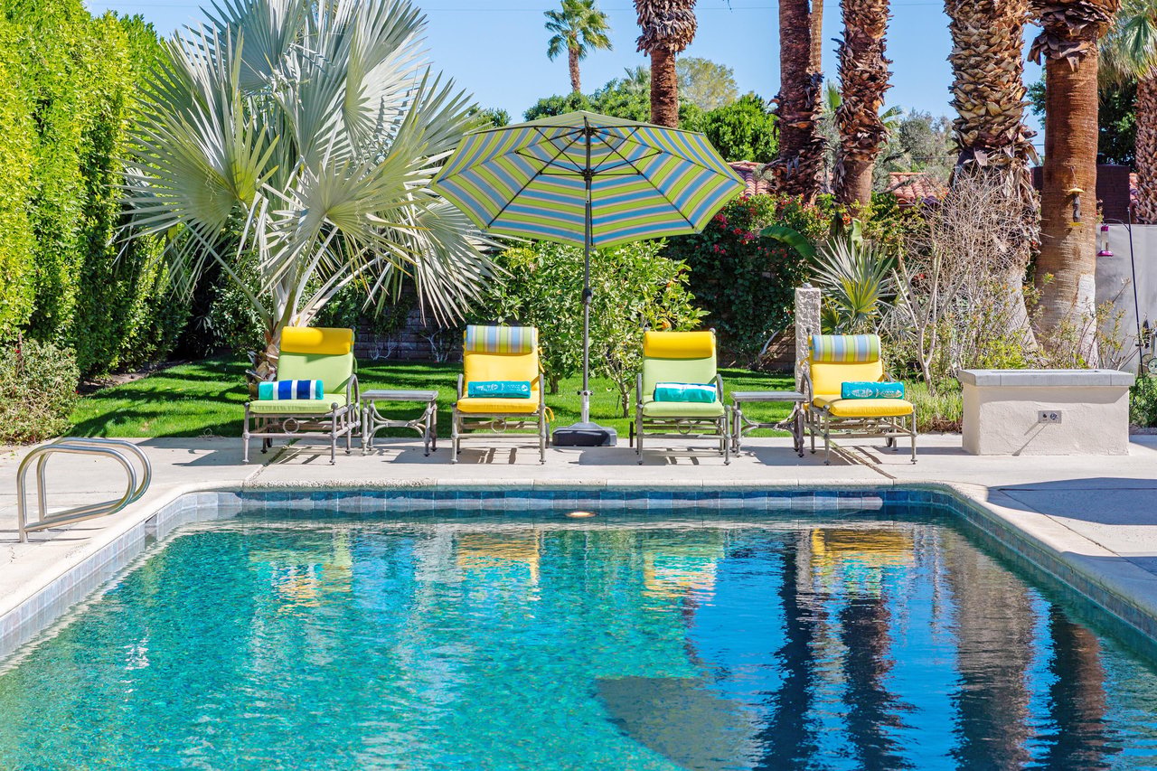 Plenty of space for relaxing poolside