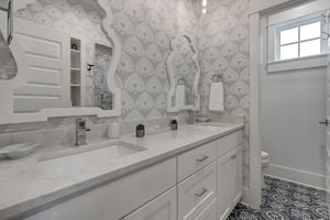 1st Floor, Shared Bathroom