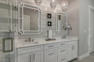 2nd Floor King Master Suite