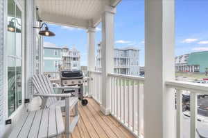 Gilling Balcony in Back, 2nd Floor