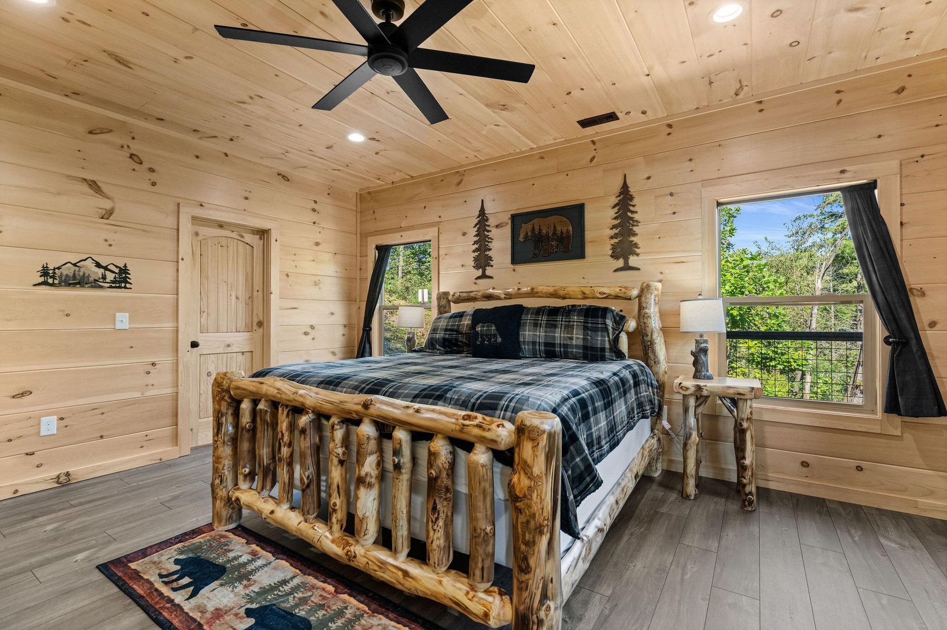 rockytoplodge13