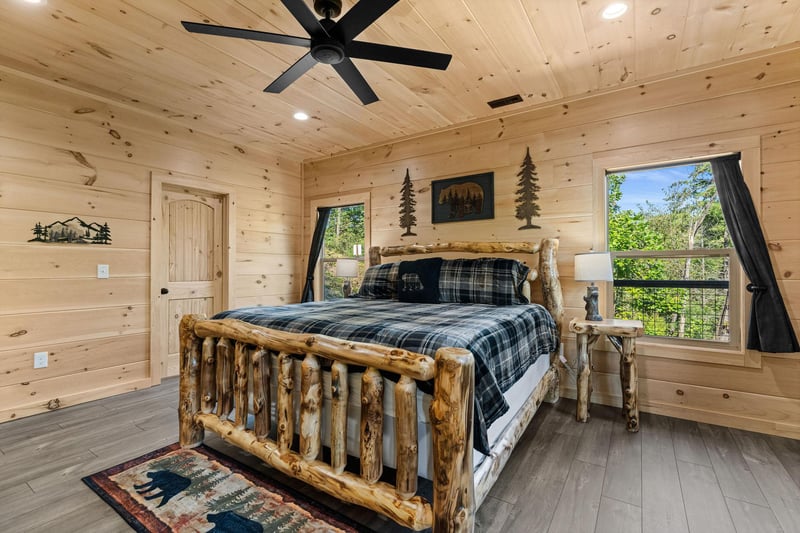 rockytoplodge13