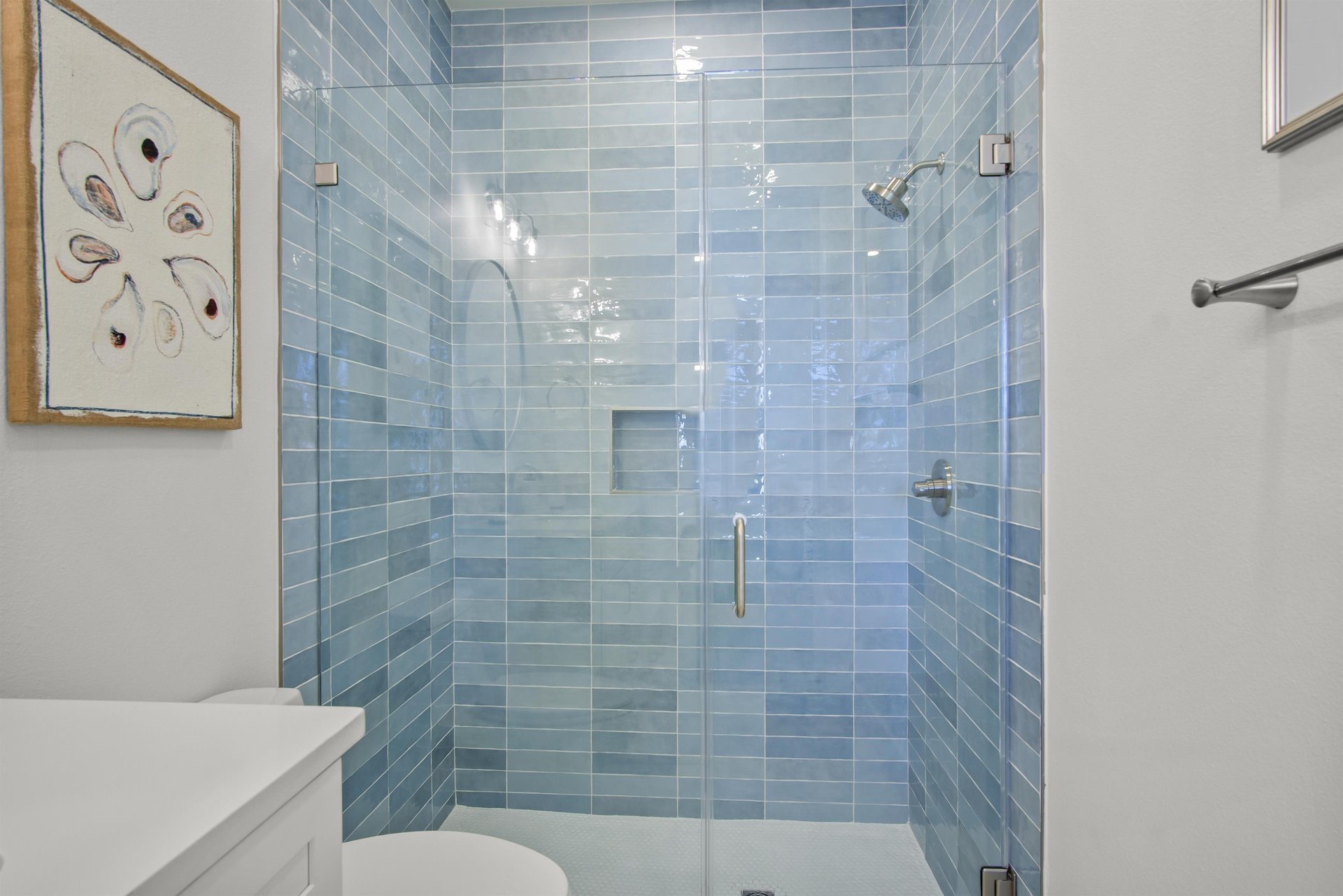 Ensuite Bathroom, 1st Floor