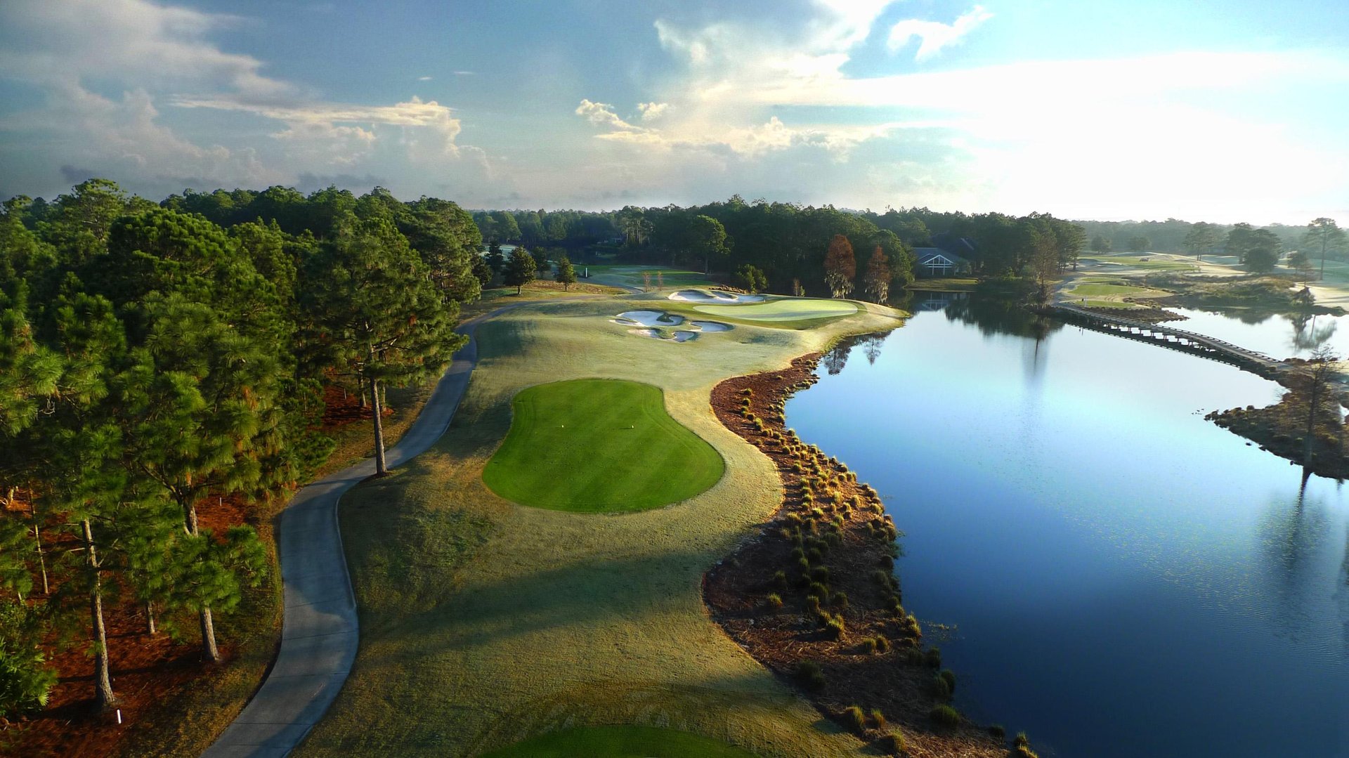 golfaerial3_4621447.jpg