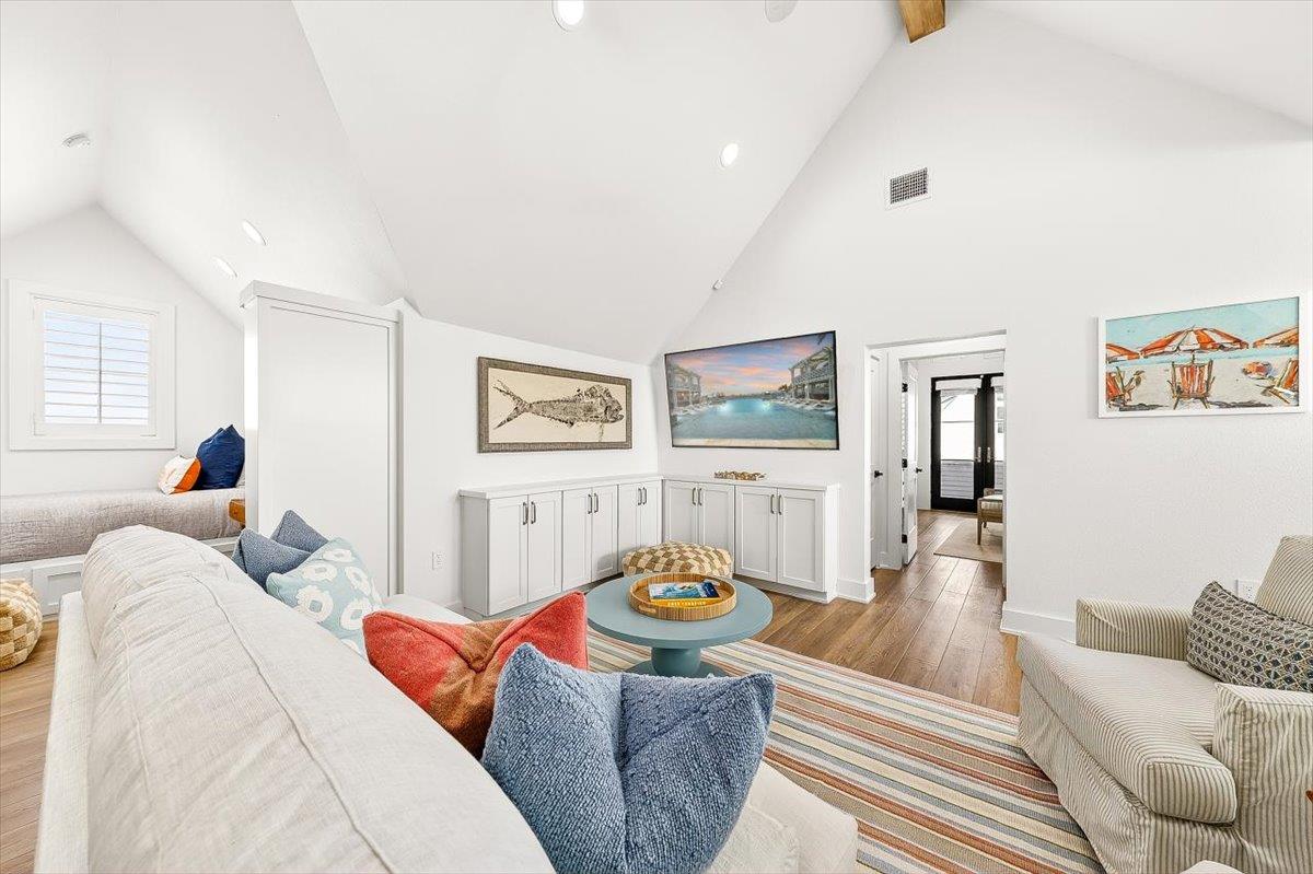 Third Living Room, 3rd Floor