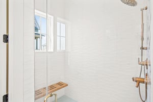 Primary King Bathroom, 2nd Floor