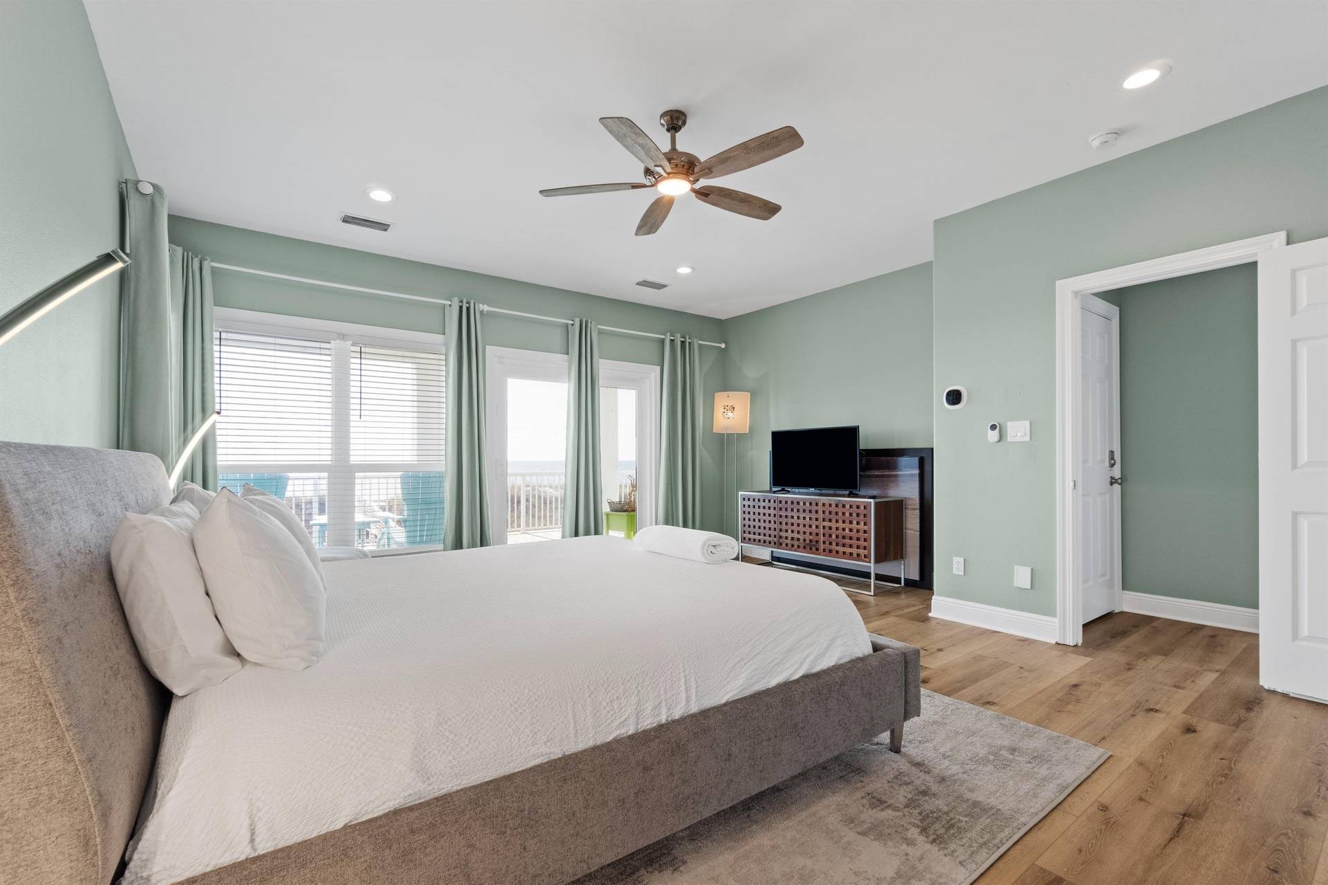 Master Bedroom King