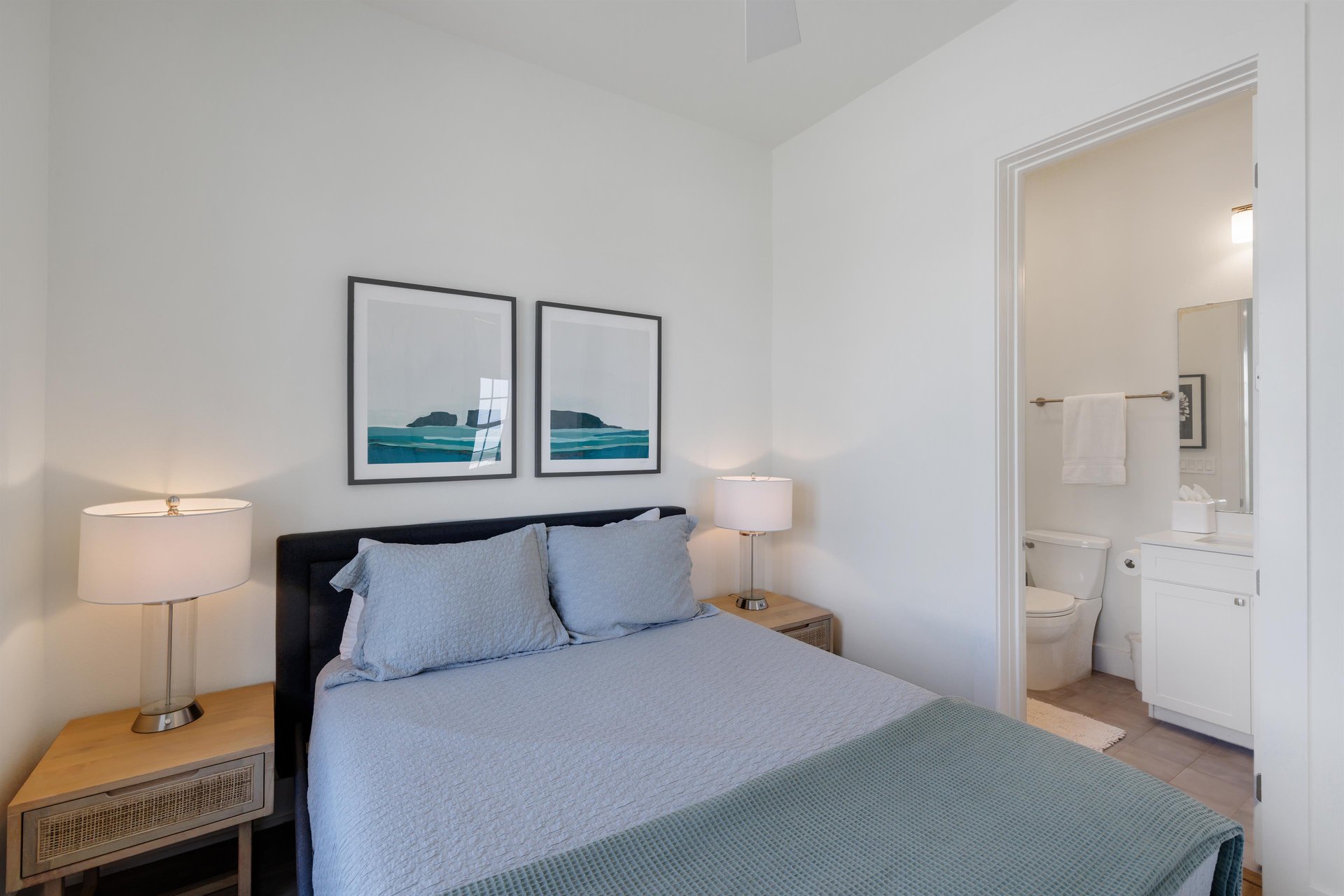 2nd Floor, Queen Bedroom