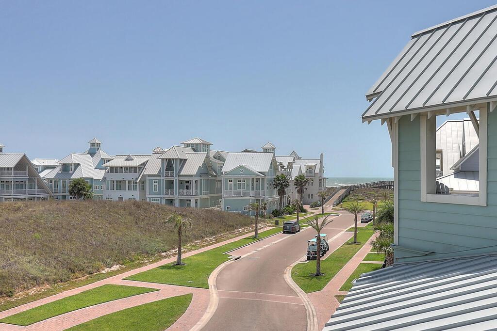 Living Room Balcony Gulf View, 2nd Floor