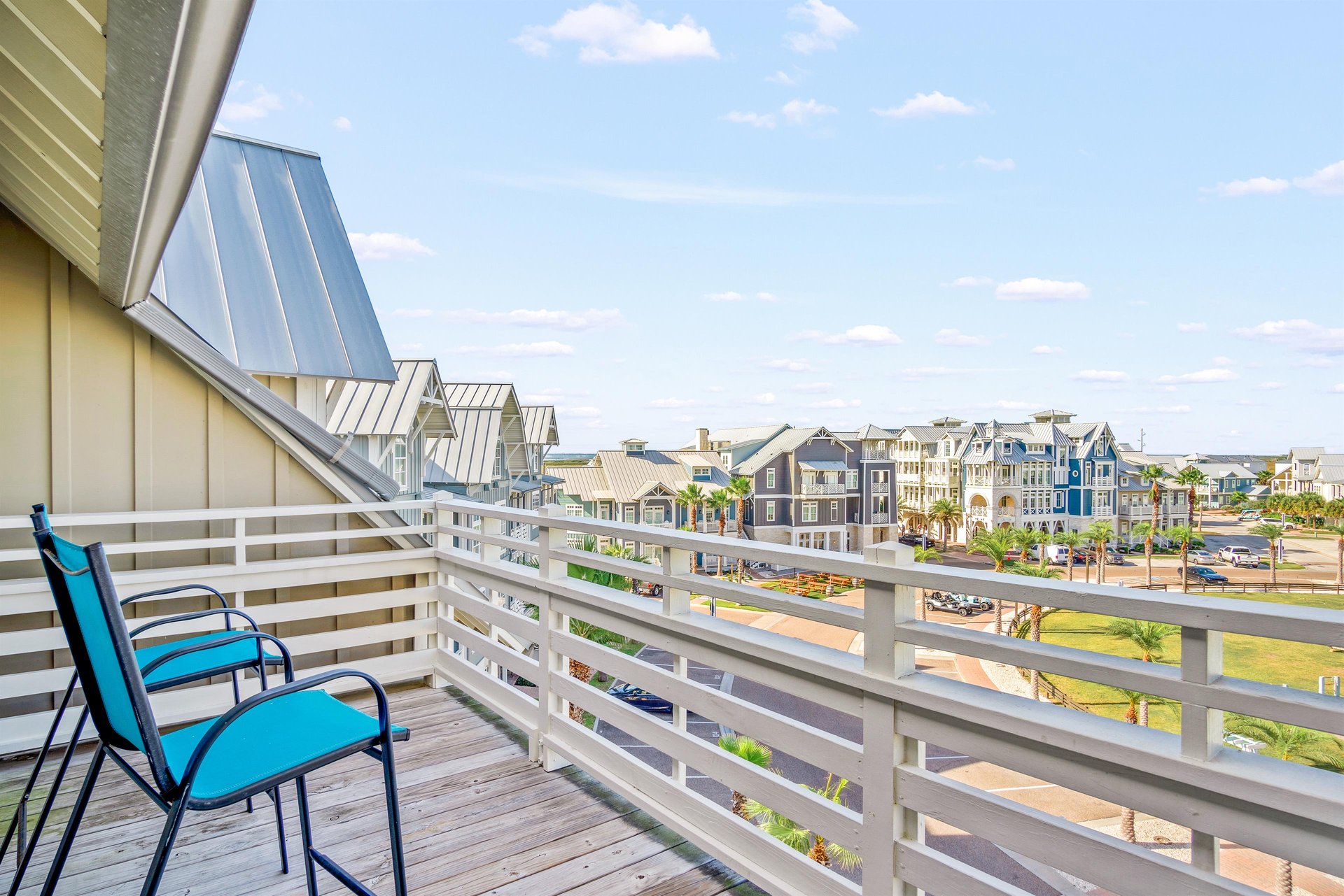 2nd Floor Bunk Room Balcony