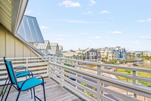 2nd Floor Bunk Room Balcony