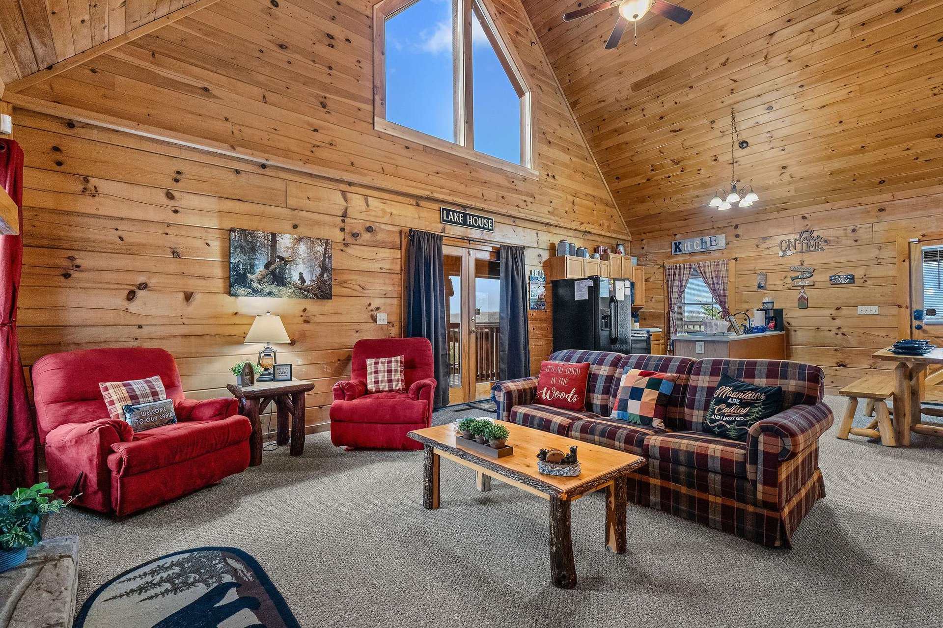 devinelakelodge10