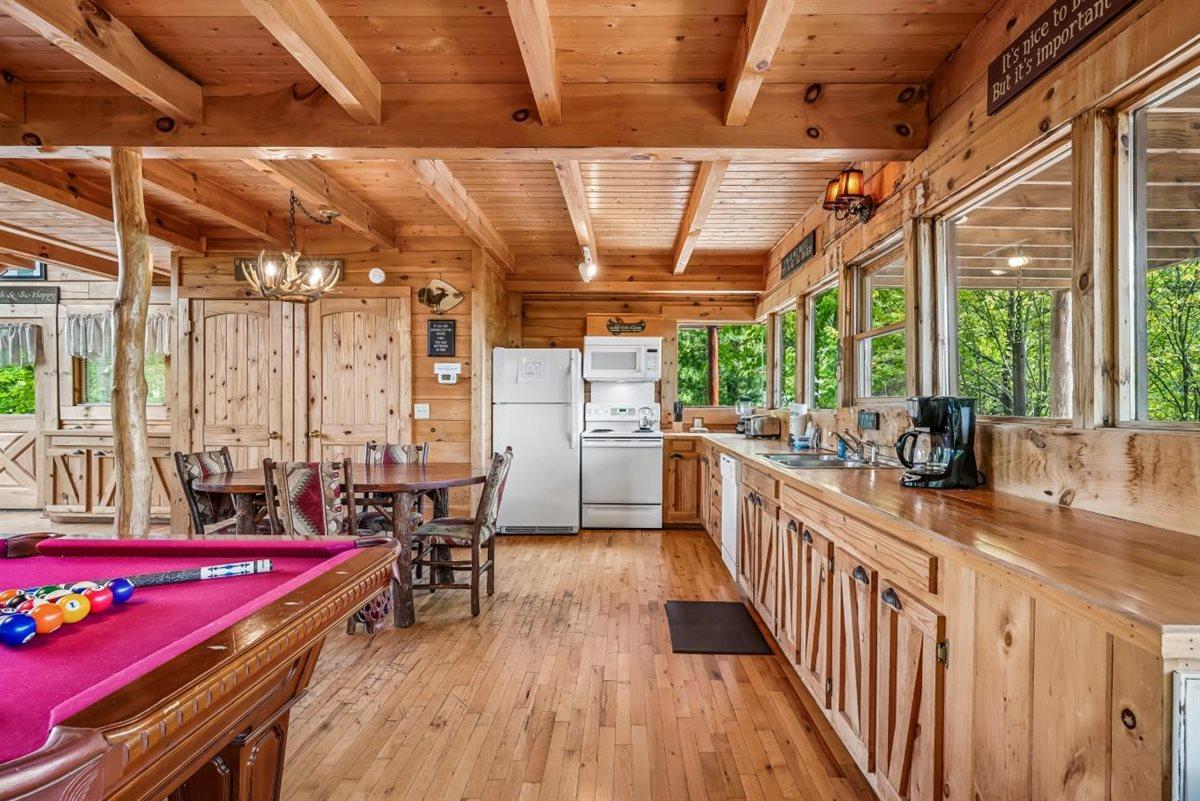 21Kitchen
