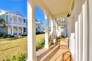 1st Floor, Front Porch