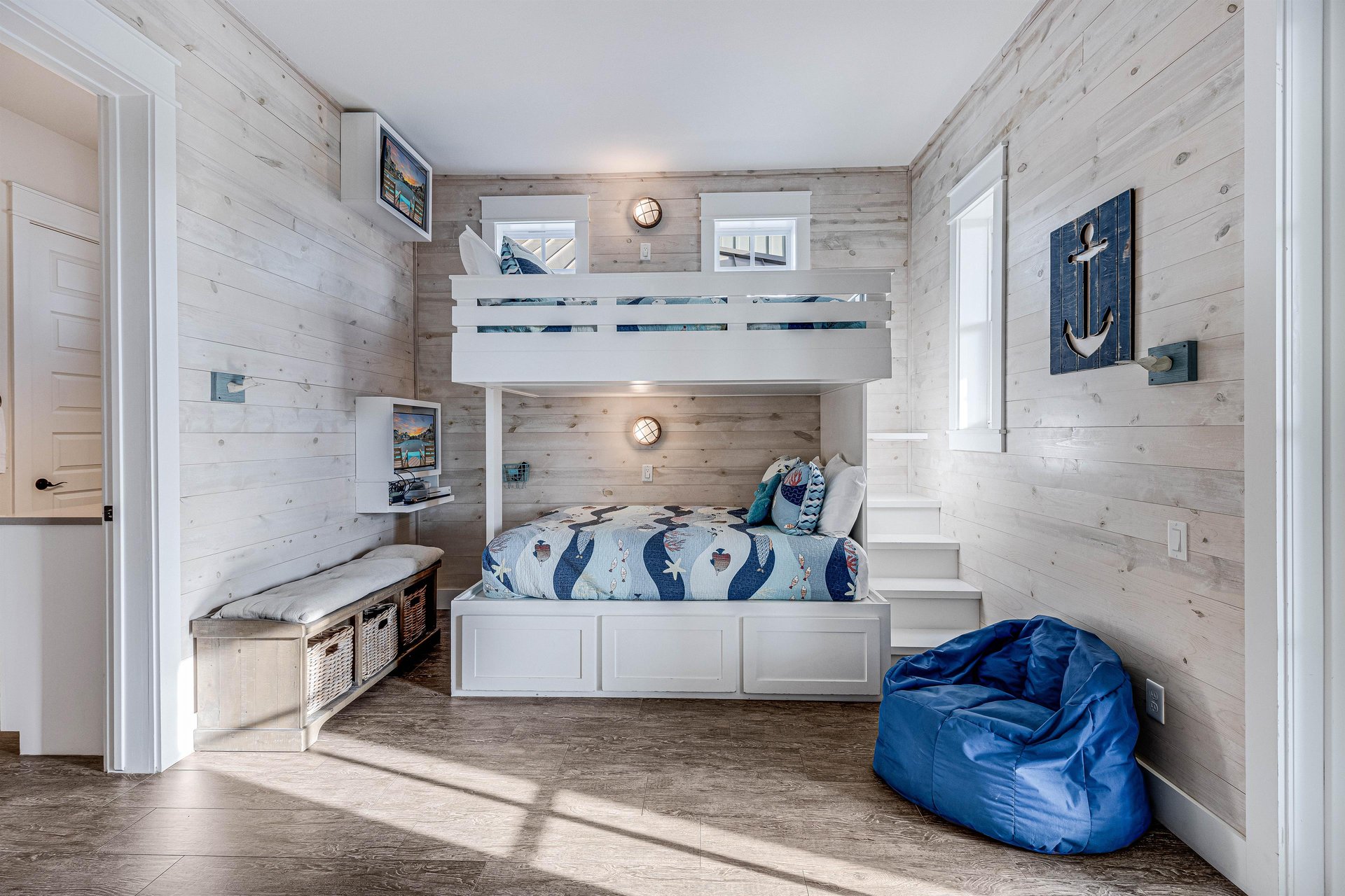 Bunk Room with FullFulls, 1st Floor