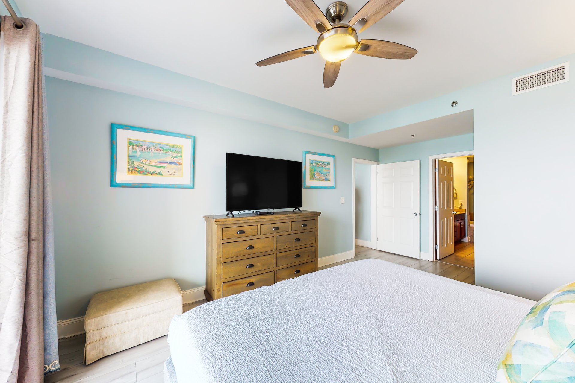 Laketown Wharf 1125 19