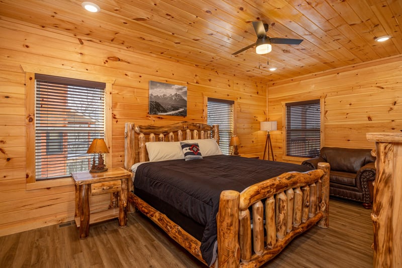 Master king bedroom