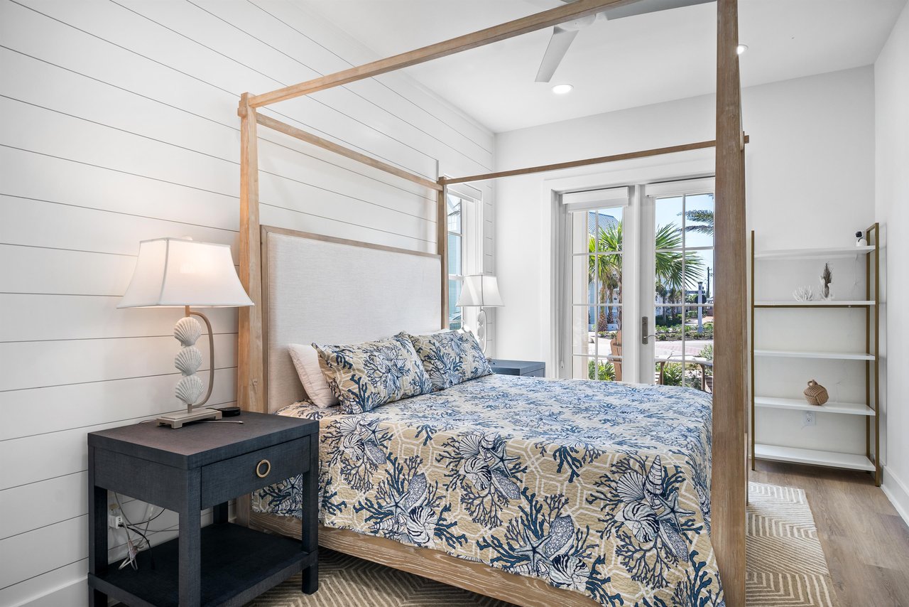 Primary King Bedroom, 1st Floor