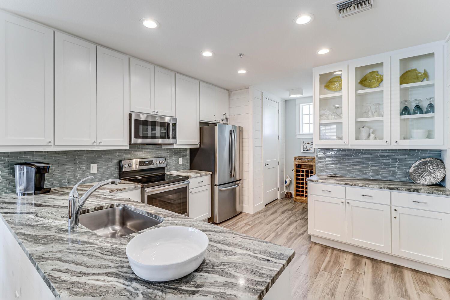 Large Kitchen With Copious Storage