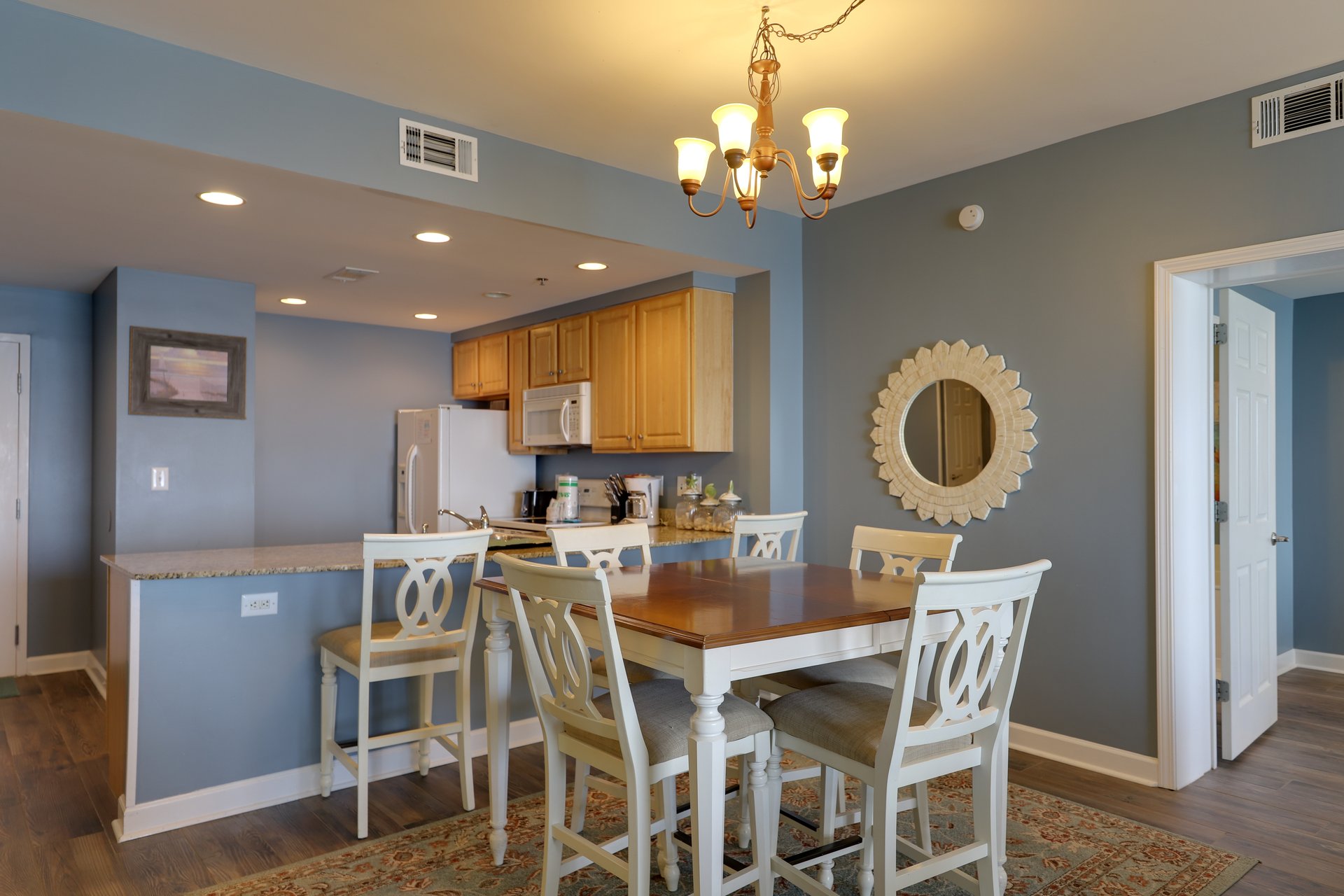 Splash Resort 907W 27