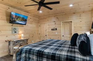 rockytoplodge14