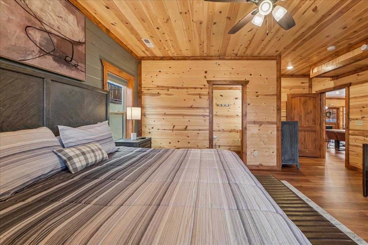 141Primary Bedroom