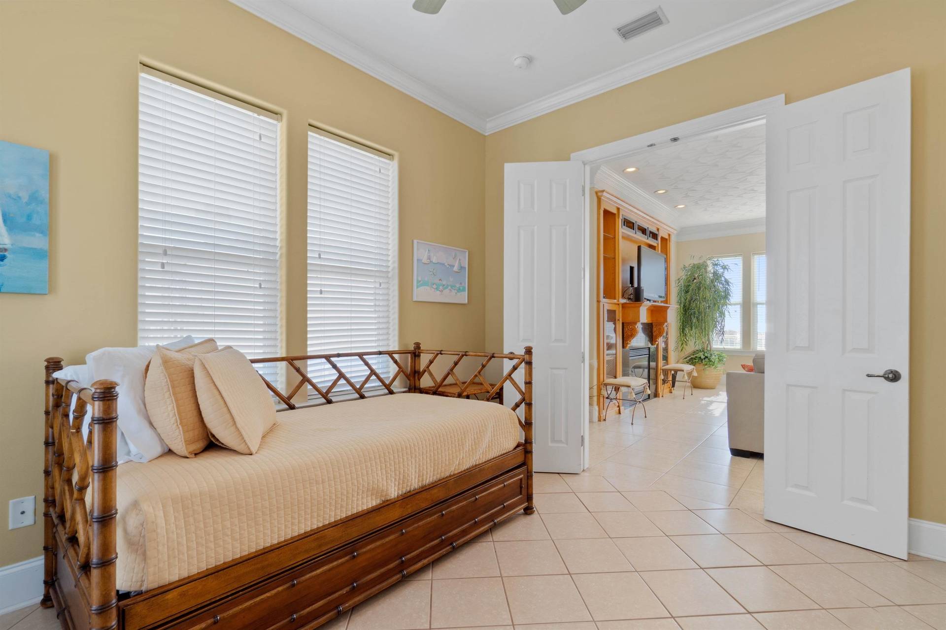 Guest Bedroom 4 DaybedTrundle
