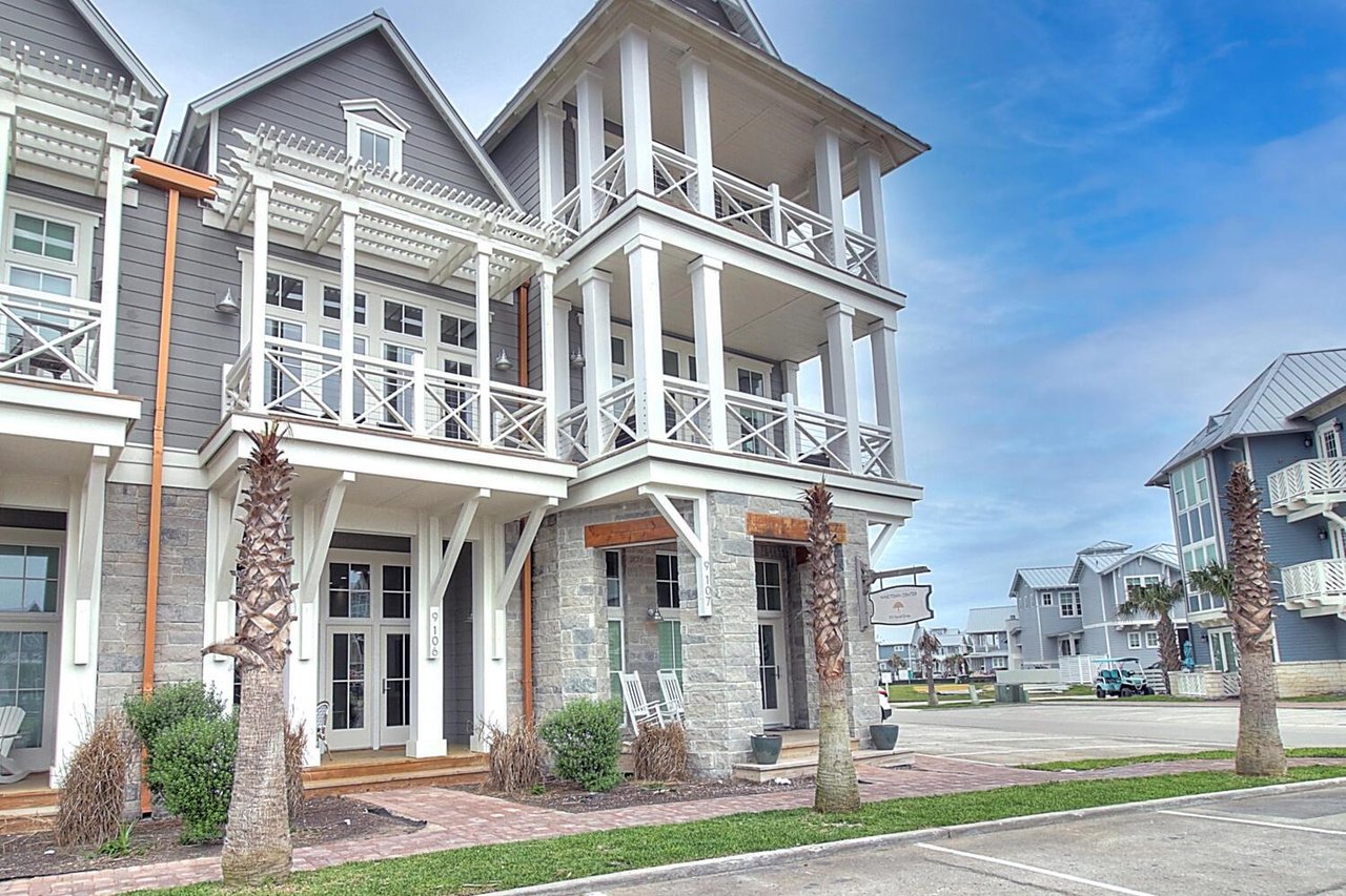 Tradewinds Townhomes