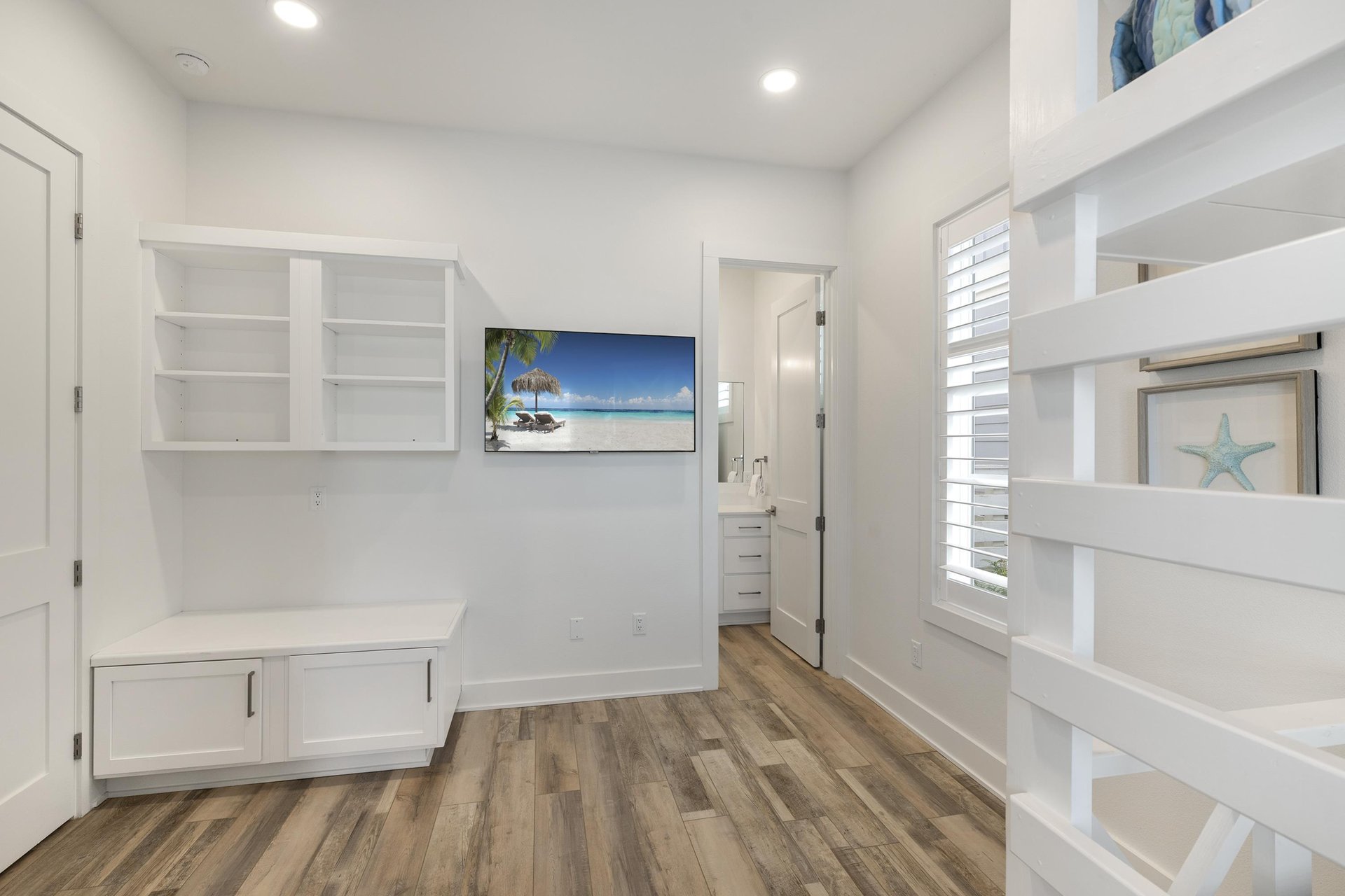 2nd Bunk Room, 1st Floor