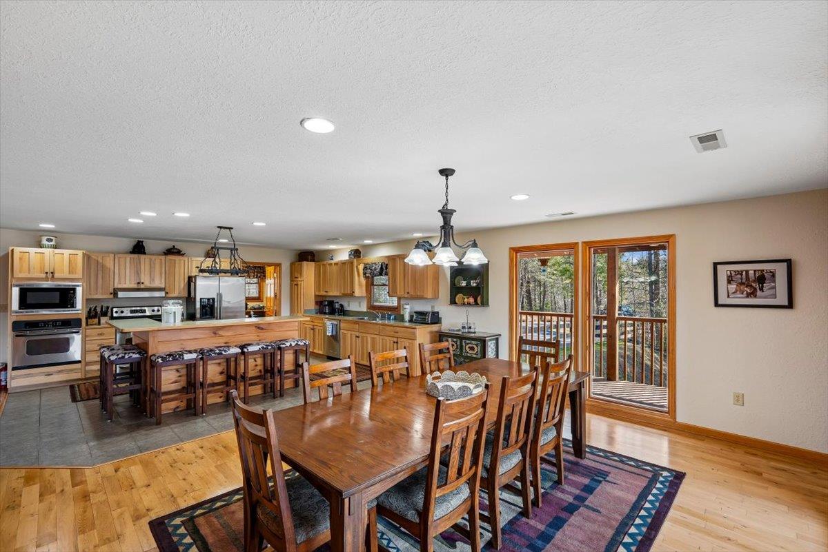 026Dining Area